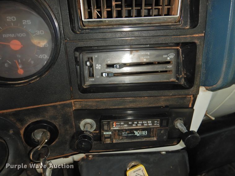 image for item DJ8368 1990 Chevrolet Kodiak C70  dump truck