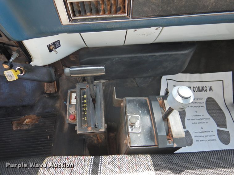 image for item DJ8368 1990 Chevrolet Kodiak C70  dump truck