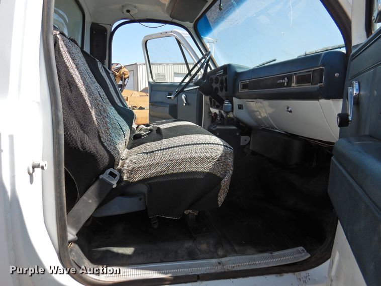 image for item DJ8368 1990 Chevrolet Kodiak C70  dump truck