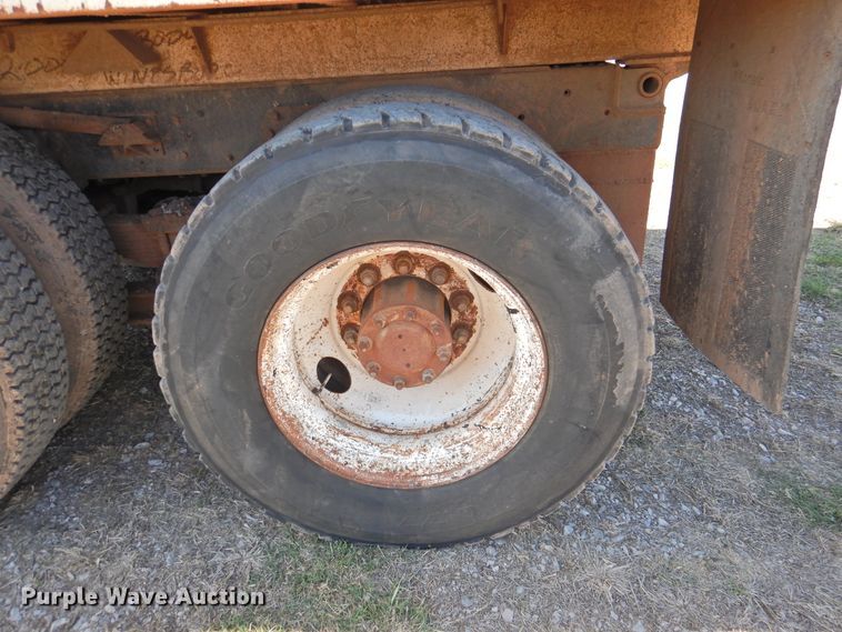 image for item DJ8368 1990 Chevrolet Kodiak C70  dump truck