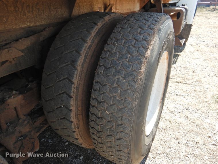 image for item DJ8368 1990 Chevrolet Kodiak C70  dump truck