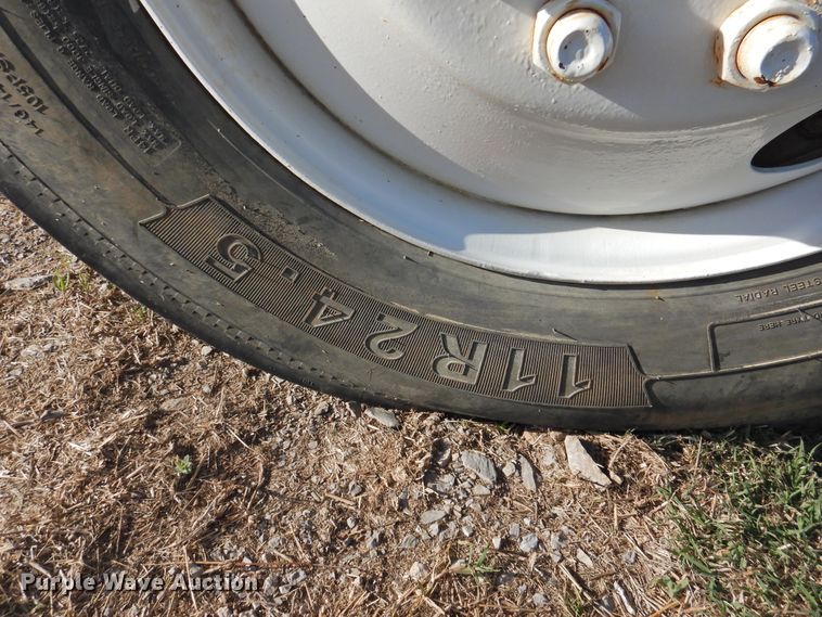 image for item DJ8369 1994 Ford Aeromax L9000  water truck