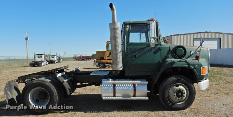 image for item DJ8370 1994 Ford LS9000  semi truck