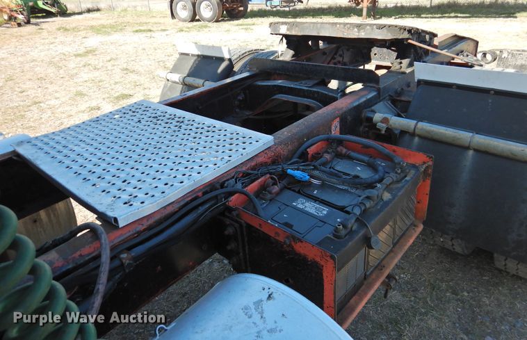 image for item DJ8370 1994 Ford LS9000  semi truck