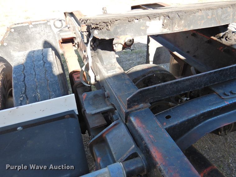 image for item DJ8370 1994 Ford LS9000  semi truck