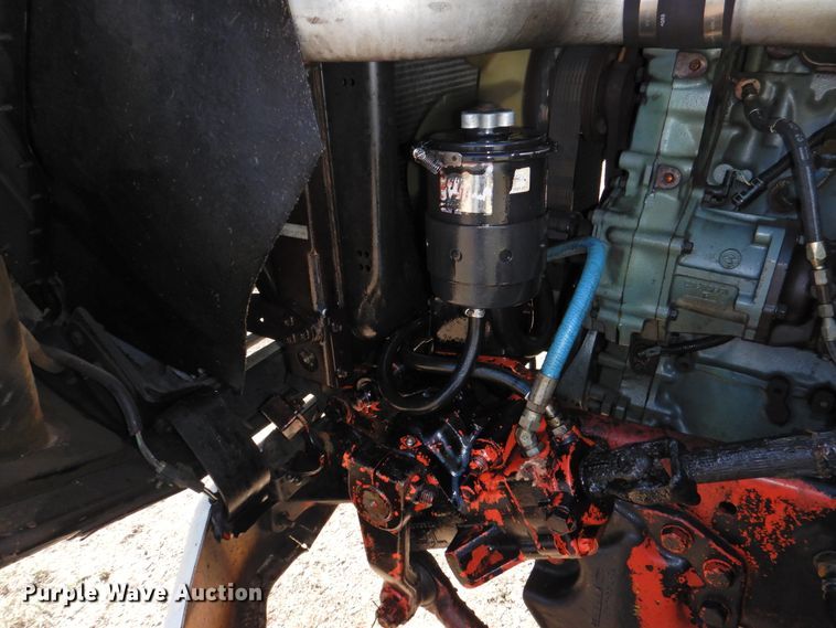 image for item DJ8370 1994 Ford LS9000  semi truck