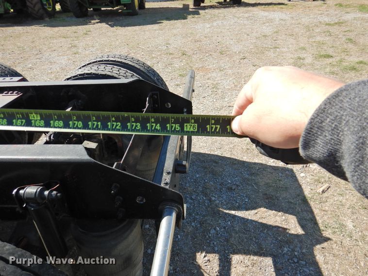 image for item DJ8372 2012 Volvo VNM  semi truck