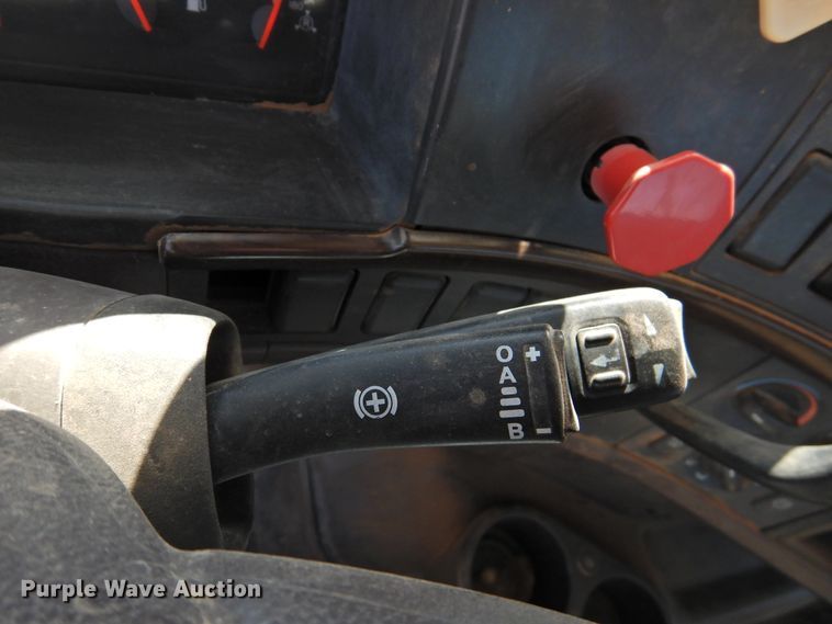 image for item DJ8372 2012 Volvo VNM  semi truck