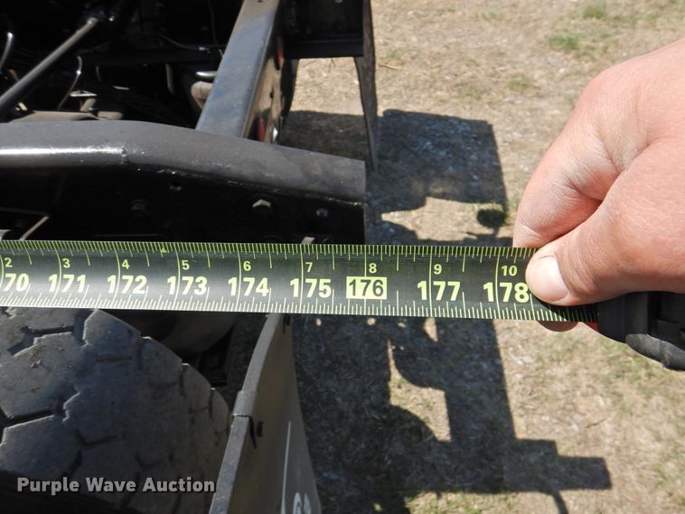 image for item DJ8373 2006 Freightliner FLD120  semi truck