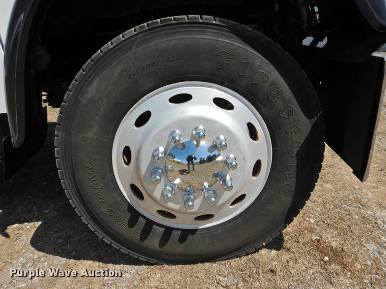 image for item DJ8373 2006 Freightliner FLD120  semi truck