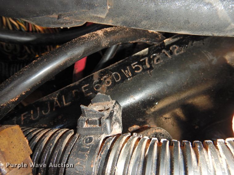 image for item DJ8373 2006 Freightliner FLD120  semi truck