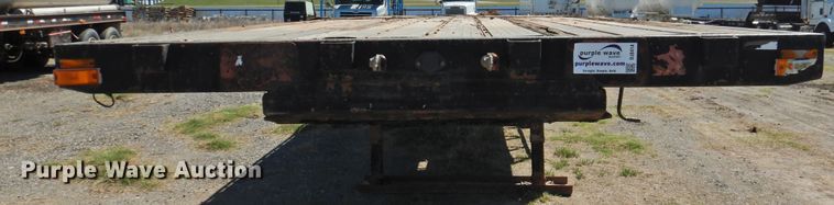 image for item DJ8414 2005 Transcraft TL-2000HW2  flatbed trailer