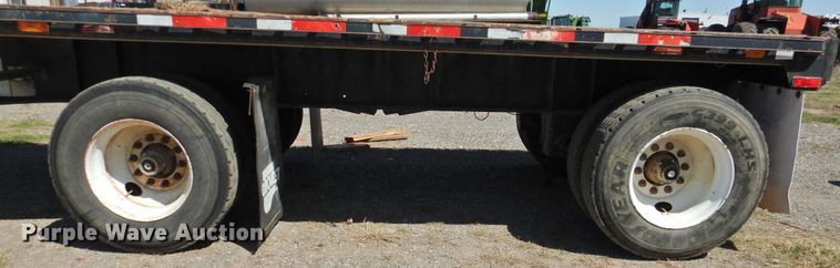 image for item DJ8414 2005 Transcraft TL-2000HW2  flatbed trailer