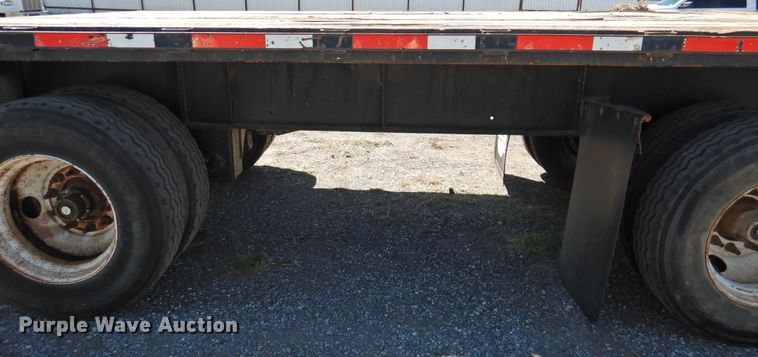 image for item DJ8414 2005 Transcraft TL-2000HW2  flatbed trailer