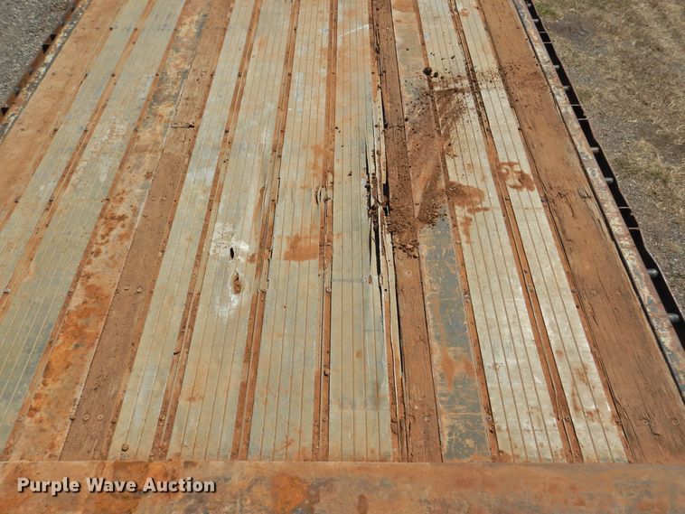 image for item DJ8414 2005 Transcraft TL-2000HW2  flatbed trailer