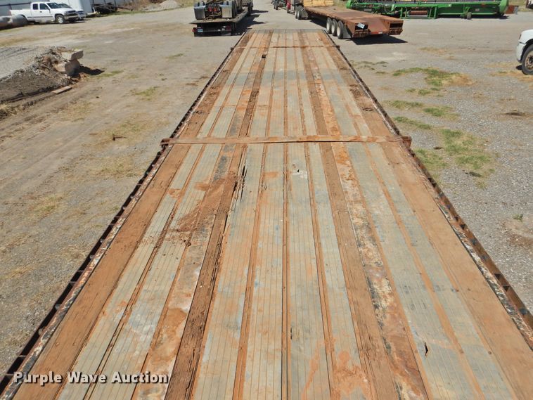 image for item DJ8414 2005 Transcraft TL-2000HW2  flatbed trailer