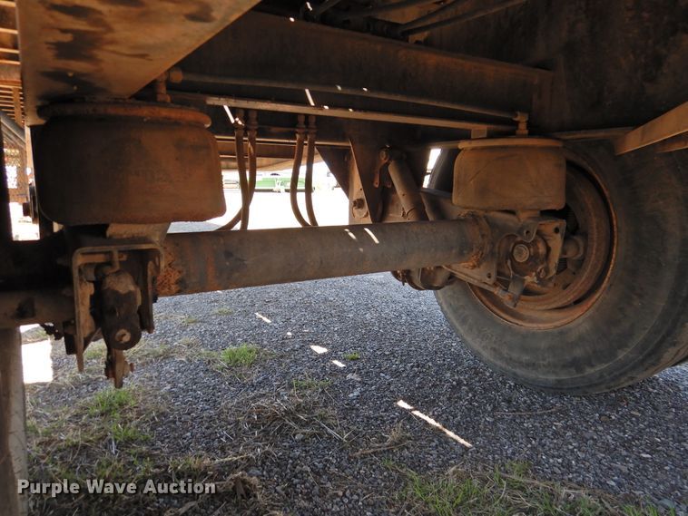 image for item DJ8414 2005 Transcraft TL-2000HW2  flatbed trailer