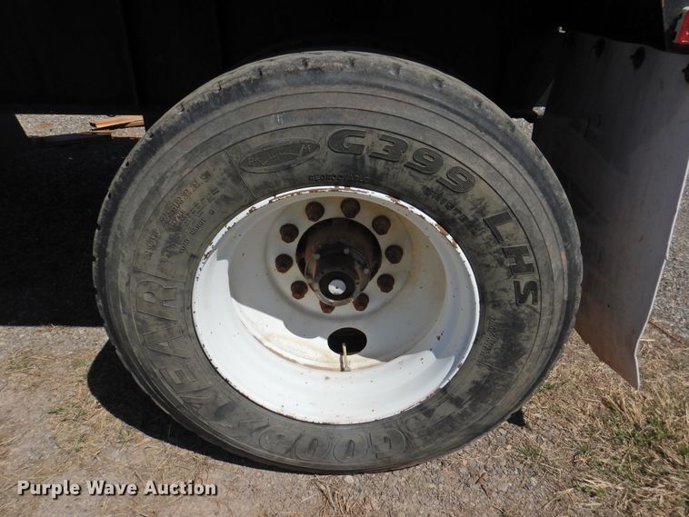 image for item DJ8414 2005 Transcraft TL-2000HW2  flatbed trailer