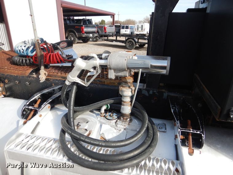 image for item DJ8839 1989 Peterbilt 357  winch truck