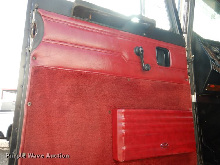 image for item DJ8839 1989 Peterbilt 357  winch truck