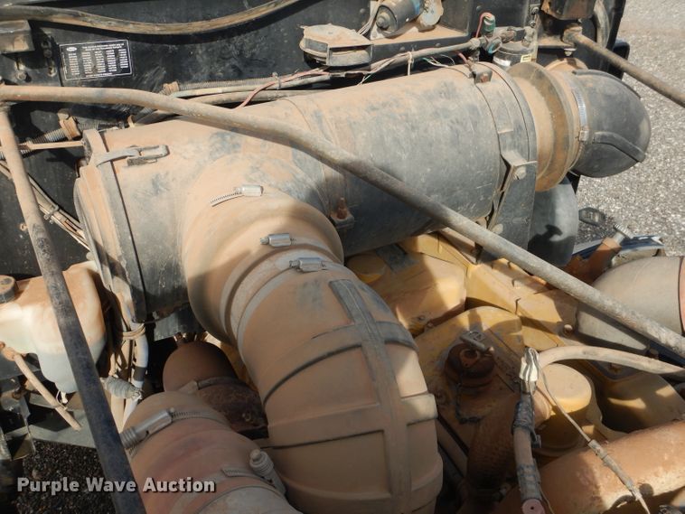 image for item DJ8839 1989 Peterbilt 357  winch truck