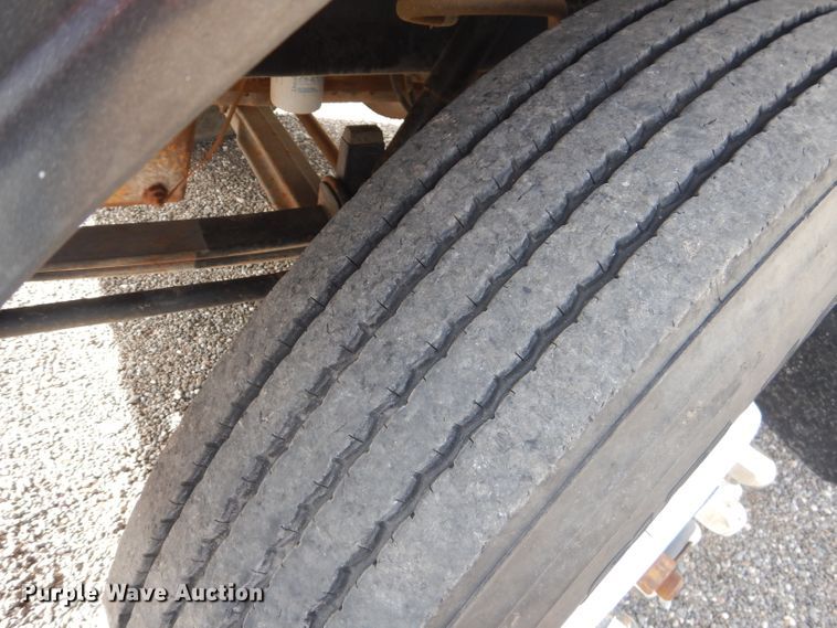 image for item DJ8839 1989 Peterbilt 357  winch truck