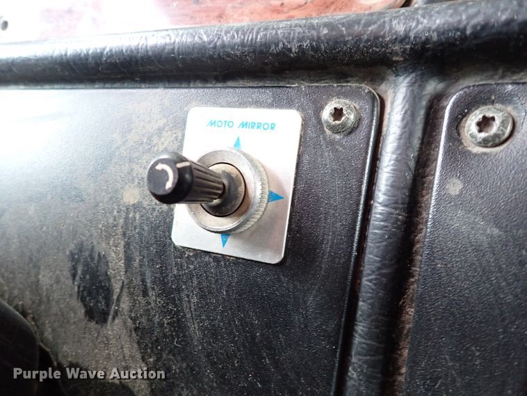 image for item DK4567 2005 Peterbilt 385  semi truck