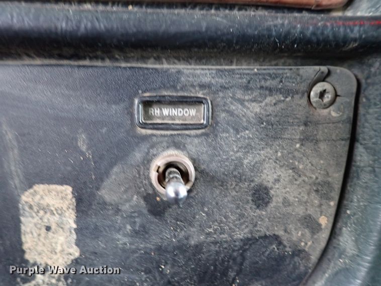 image for item DK4567 2005 Peterbilt 385  semi truck