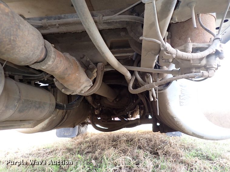 image for item DK4567 2005 Peterbilt 385  semi truck