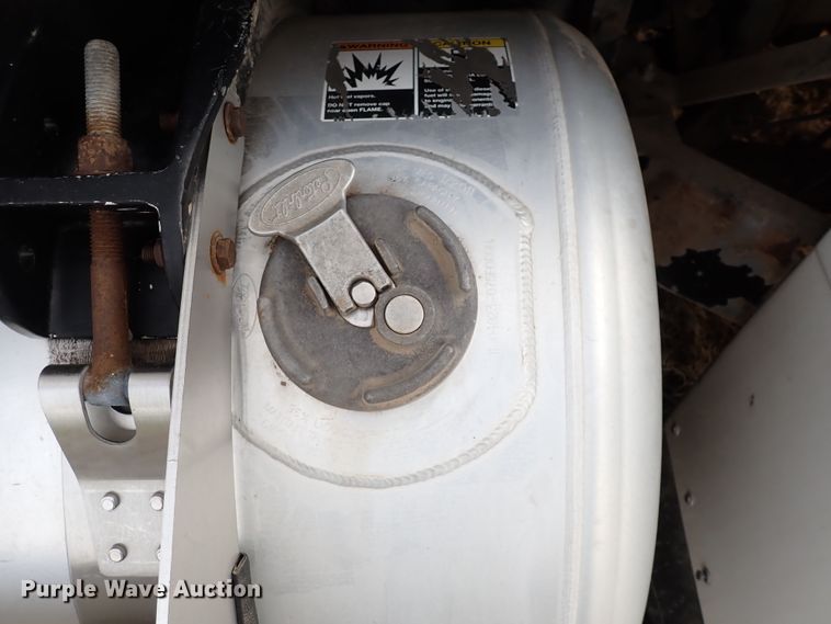 image for item DK4567 2005 Peterbilt 385  semi truck