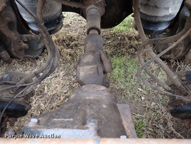 image for item DK4567 2005 Peterbilt 385  semi truck