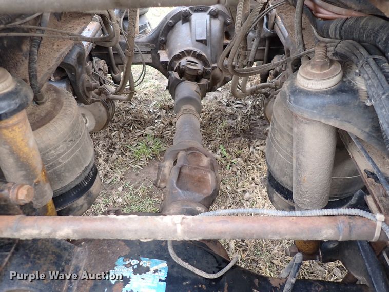 image for item DK4567 2005 Peterbilt 385  semi truck