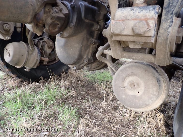 image for item DK4567 2005 Peterbilt 385  semi truck