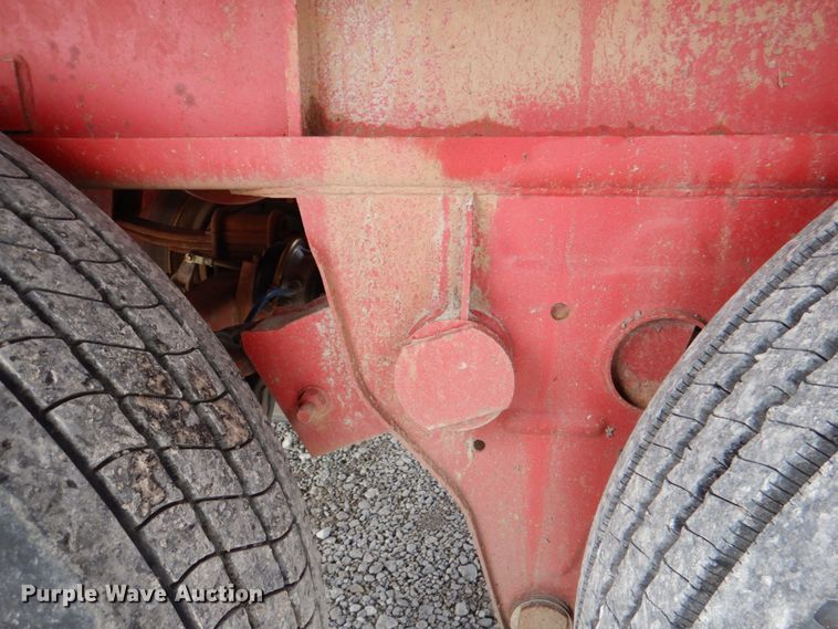 image for item DK5595 1981 Fruehauf PB-F2-41  flatbed trailer