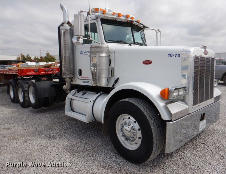 image for item DK5596 2005 Peterbilt 357  semi truck