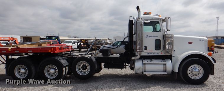 image for item DK5596 2005 Peterbilt 357  semi truck