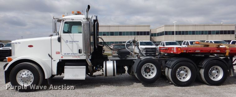 image for item DK5596 2005 Peterbilt 357  semi truck