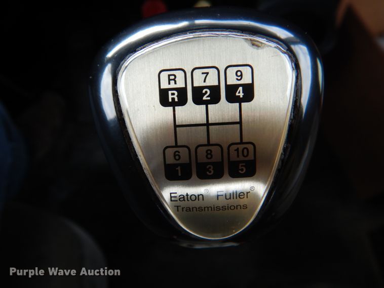 image for item DK5596 2005 Peterbilt 357  semi truck