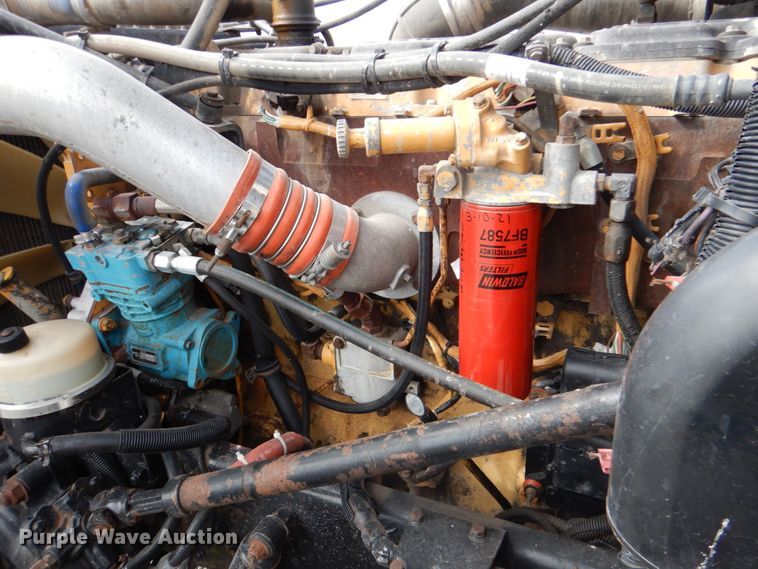 image for item DK5596 2005 Peterbilt 357  semi truck