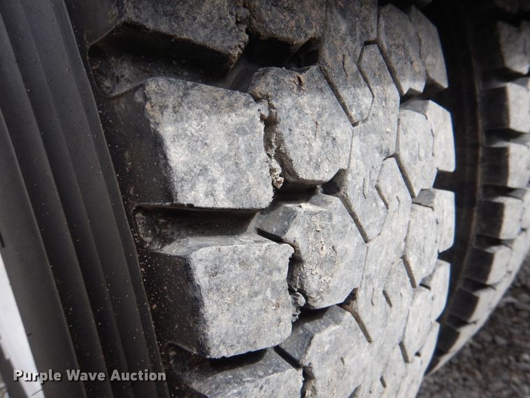 image for item DK5596 2005 Peterbilt 357  semi truck