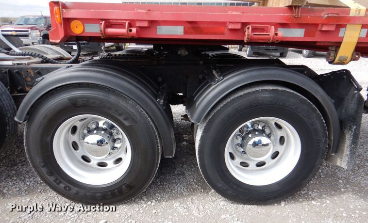 image for item DK5596 2005 Peterbilt 357  semi truck