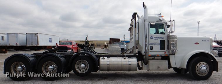 image for item DK5597 2008 Peterbilt 389  semi truck