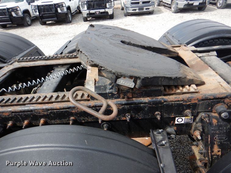 image for item DK5597 2008 Peterbilt 389  semi truck