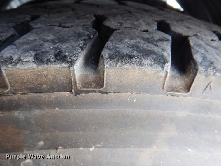 image for item DK5597 2008 Peterbilt 389  semi truck