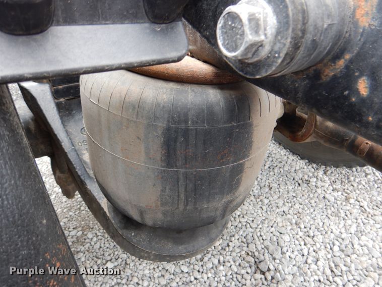 image for item DK5597 2008 Peterbilt 389  semi truck