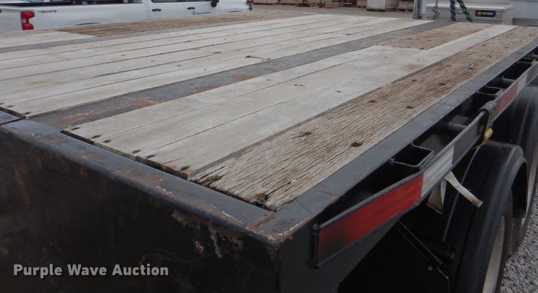 image for item DK5600 2000 Fontaine DFT-5-7048AW  drop deck trailer