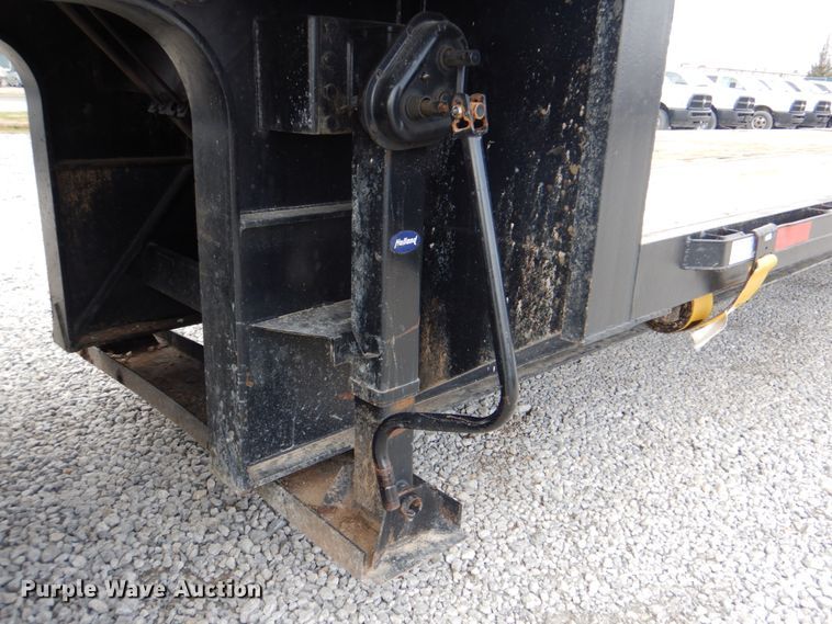 image for item DK5600 2000 Fontaine DFT-5-7048AW  drop deck trailer