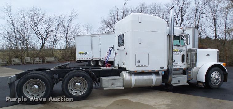 image for item DL0921 2000 Peterbilt 379  semi truck