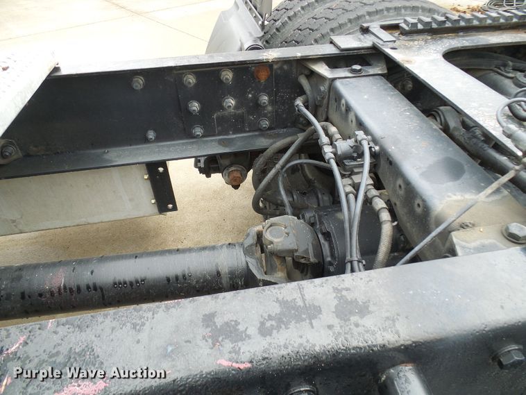 image for item DL0921 2000 Peterbilt 379  semi truck