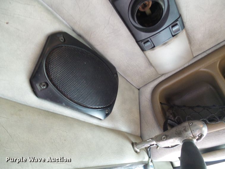 image for item DL0921 2000 Peterbilt 379  semi truck